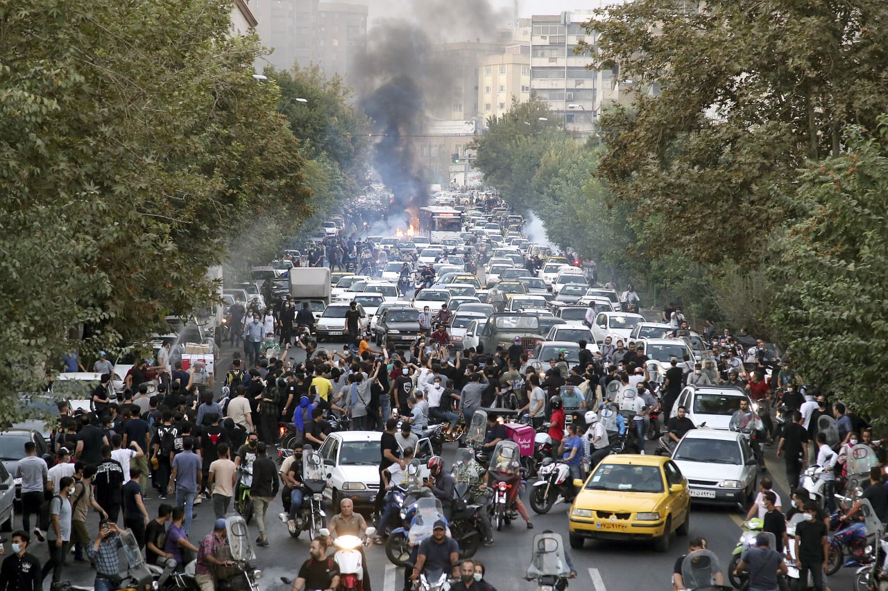 http://www.iran-emrooz.net/foto1/protest_iran202251.jpg