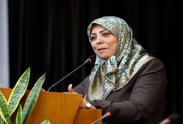 هرگاه نزدیک به زمان انتخابات میشود از زنان دفاع میکنند هرگاه نزدیک به زمان انتخابات میشود از زنان دفاع میکنند