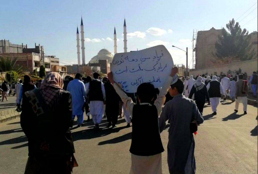 تظاهرات زاهدانی‌ها با فریاد «مرگ بر خامنه‌ای»